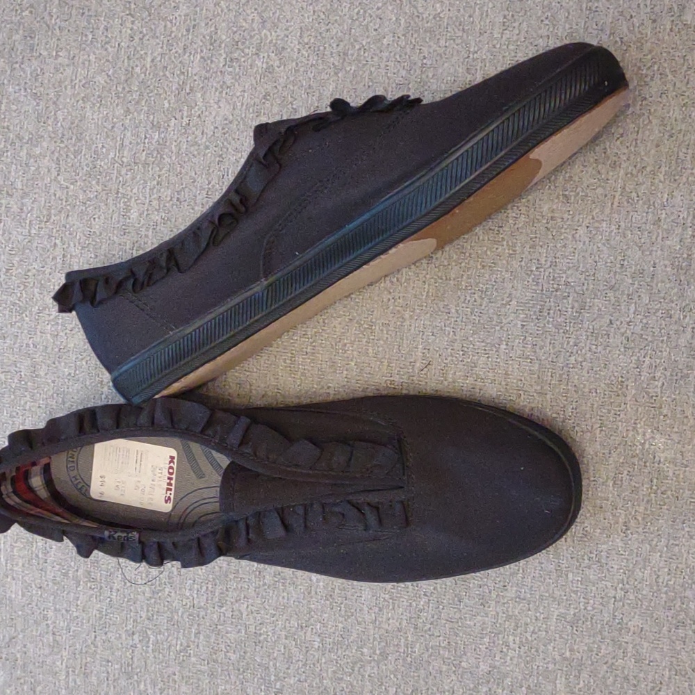 Keds sneakers SZ 8.5 NWOB - Picture 2 of 3